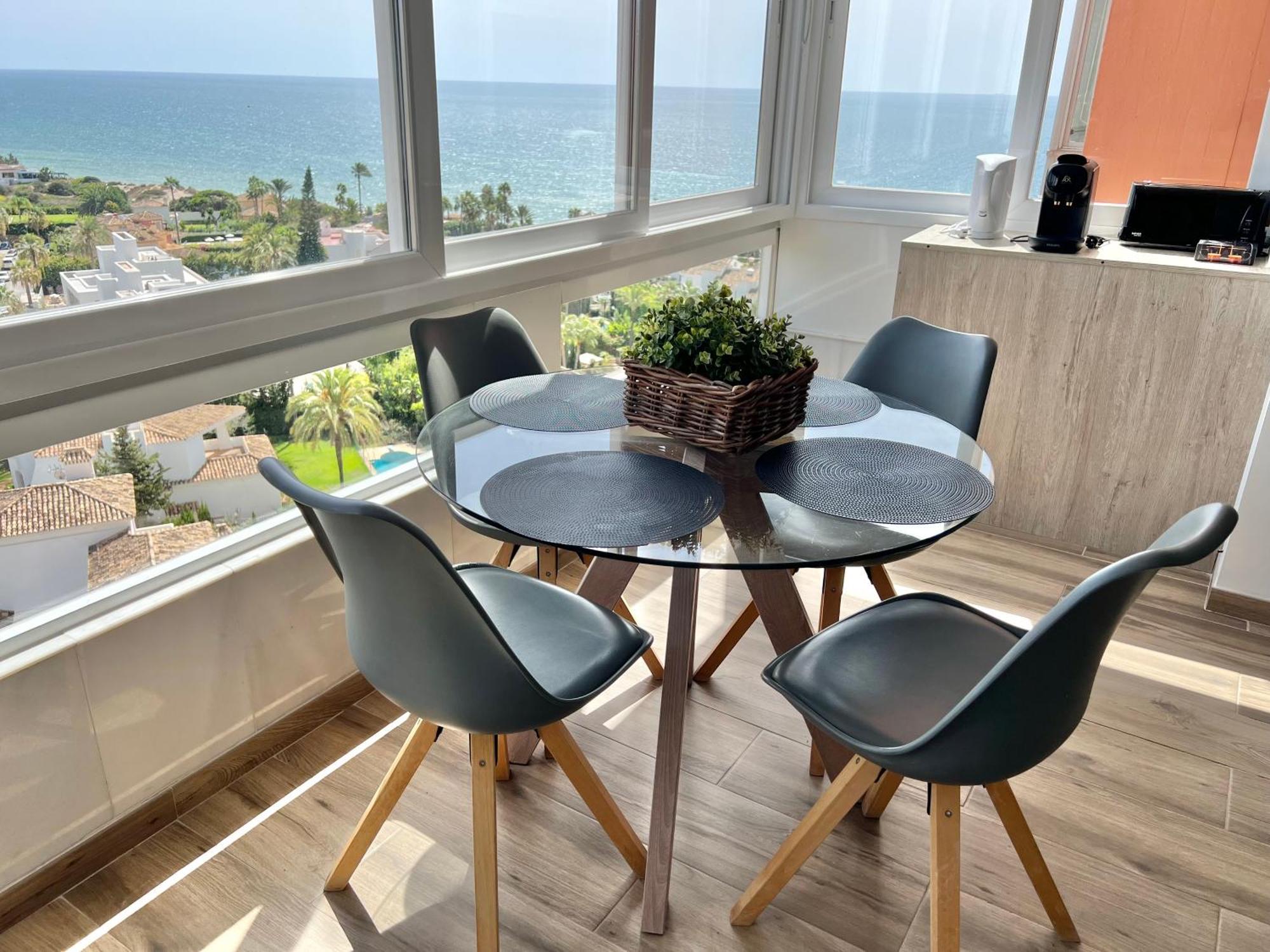 Marbella Beachfront - Beachside Apartment With Stunning Sea Views Luaran gambar